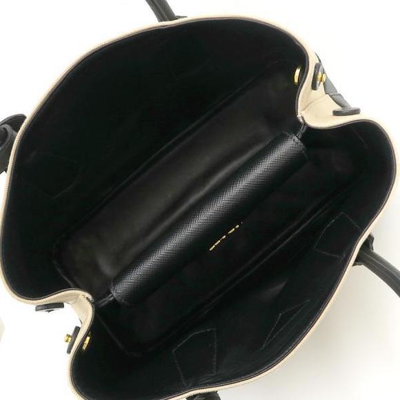Prada Bag 2WAY Hand - Picture 1 of 9